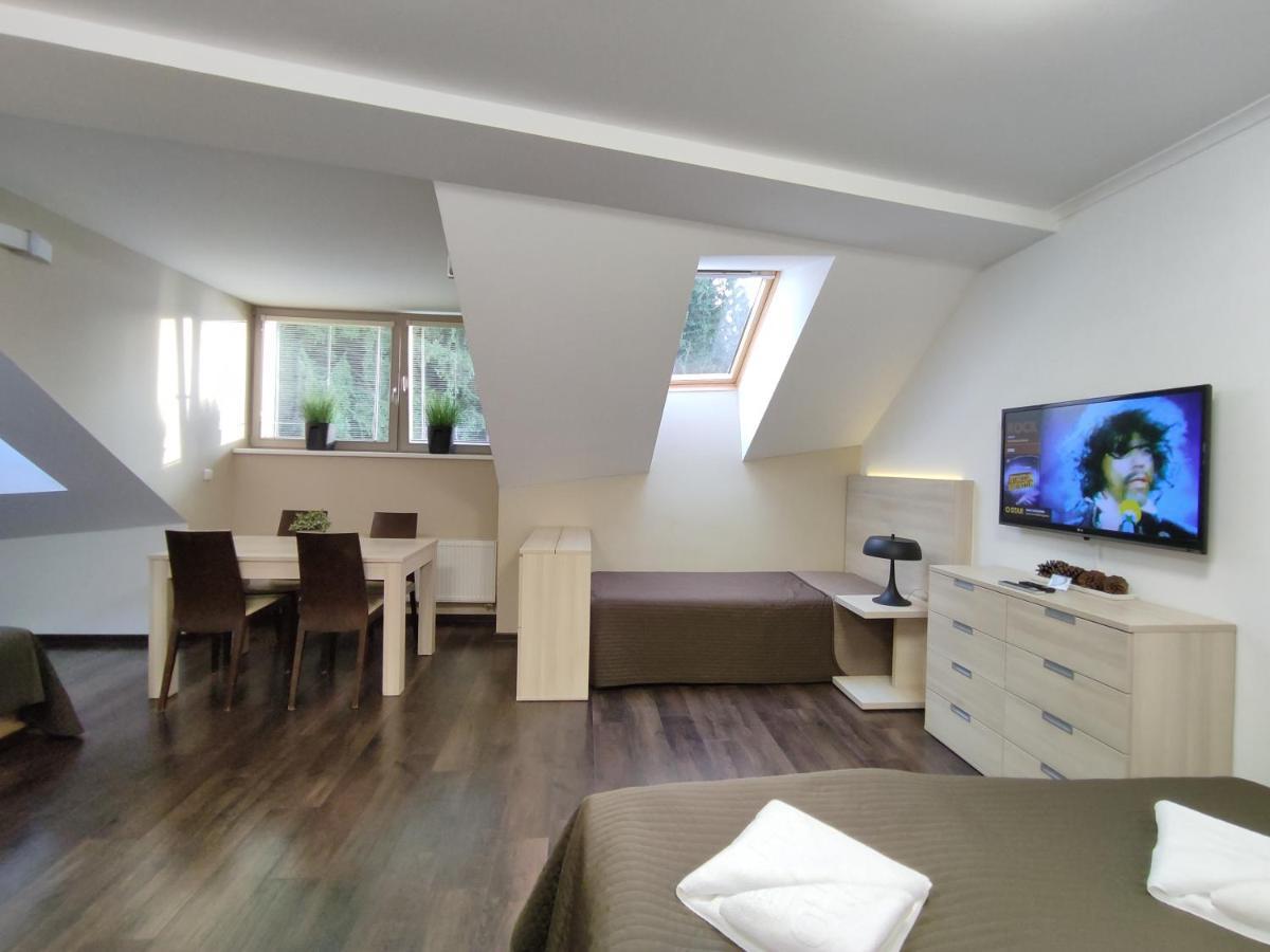 Anensky Apartman C303 - S O2 Tv A Stabilni Rychlou Wifi, S Moznosti Dokoupeni Bufetovych Snidani - By Relax Харачов Екстериор снимка