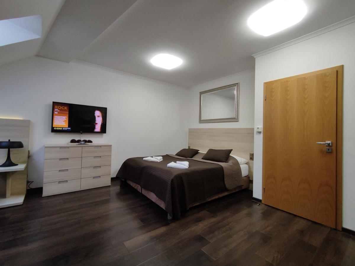 Anensky Apartman C303 - S O2 Tv A Stabilni Rychlou Wifi, S Moznosti Dokoupeni Bufetovych Snidani - By Relax Харачов Екстериор снимка